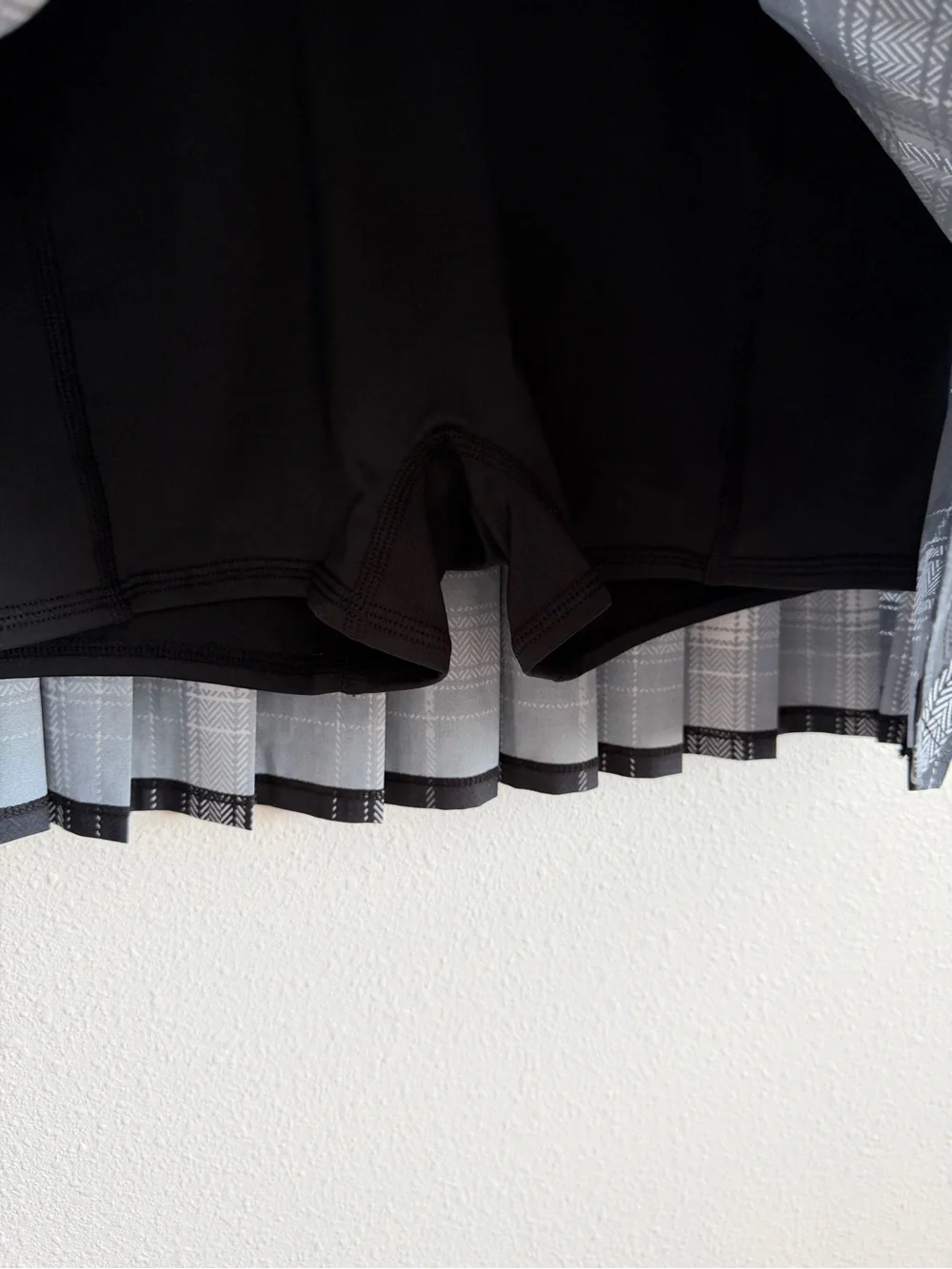 NWT Alo Yoga Legacy Plaid Varsity Tennis Skirt Medium